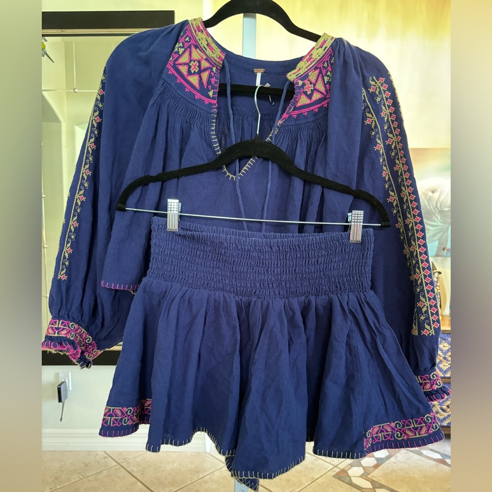 023-Free People Embroidered 2 Piece Top and Short Set.  Size M